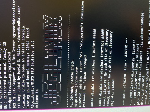 Terminal output display a Linux system booting
